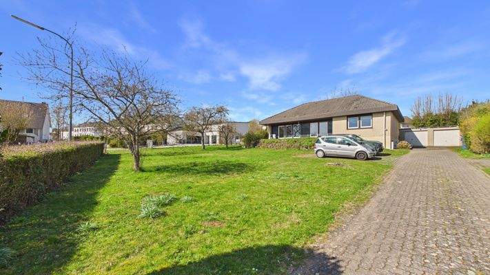 AUßENANLAGE | VORHER