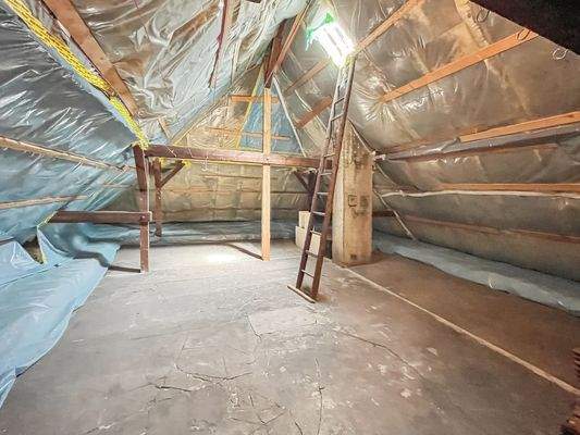 gedämmter Dachboden