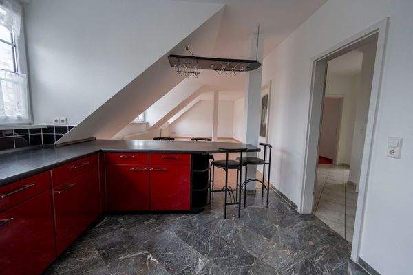 Küche Blick in Wohnzimmer DG