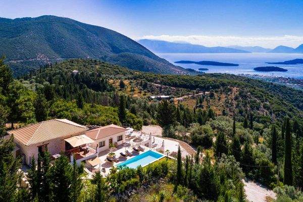 Luxury-Villas-Lefkada-Aussenansicht4.jpeg