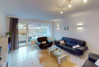 Wohnzimmer Bild 1