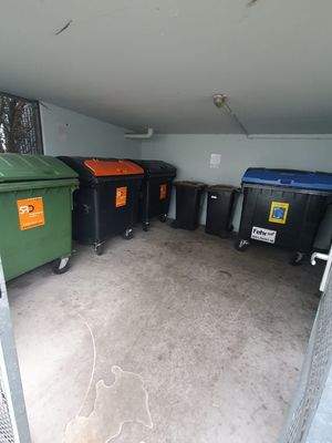 Häuschen für die Müllentsorgung