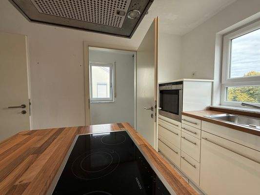 Küche und Vorratsraum