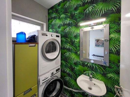 Gäste-WC/ Hauswirtschaftsraum