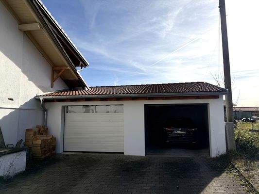 rechte Garage