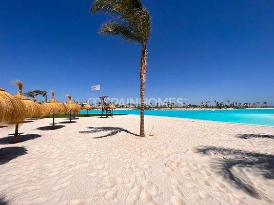 Stylish Flats in Comprehensive Complex with Pool in Murcia