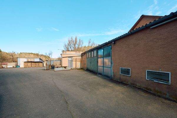 Gebäude 6a und 6b mit Freifläche 