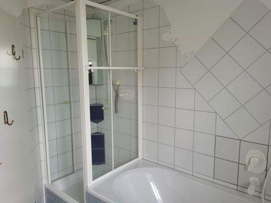 Badezimmer im 1. Stock 2