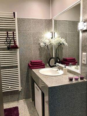 Badezimmer mit Wanne