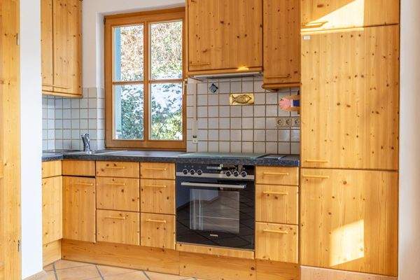 Licht, Holz & Wohngenuss – Charme pur auf drei Etagen mit Schwedenofen und stilvoller Wendeltreppe