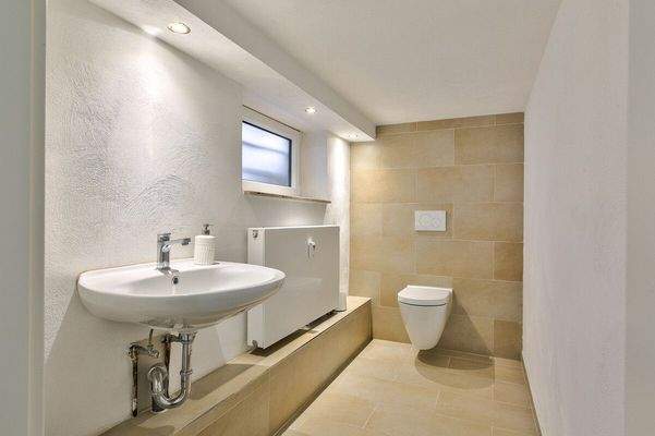 WC-Anlage im Kellergeschoss (Gemeinschaftsbereich)