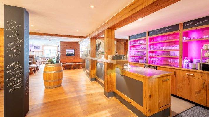 hotel-restaurant-schwarzwald-theke-wolf-immobilien