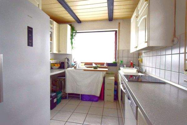 9. EG Küche Fenster