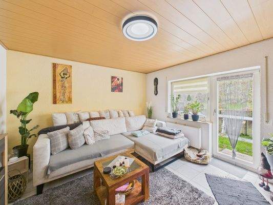 CAM01223G0-PR0177-STILL028