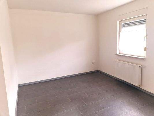 und Durchgang ins Wohnzimmer