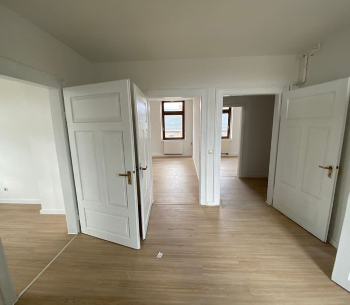 7 Zimmer Wohnung in Gera (Debschwitz)