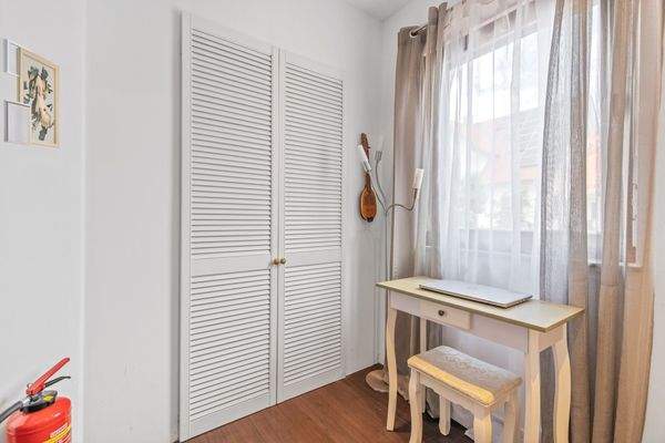 Einbauschrank im Büro