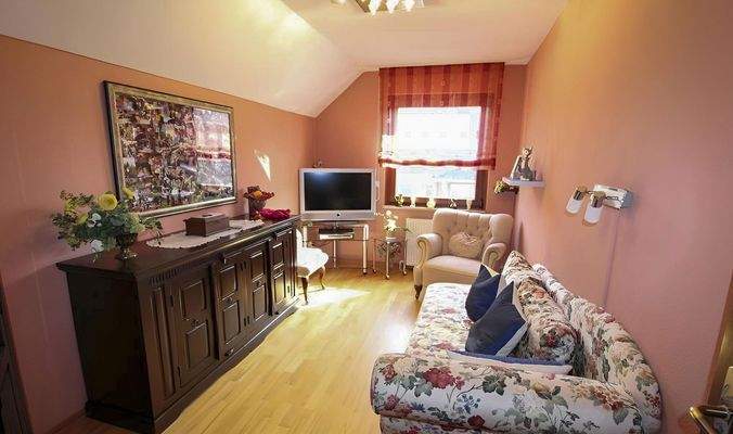 Arbeits-/Kinderzimmer 1