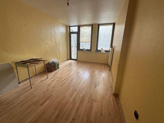 Kinderzimmer oder Büro im EG