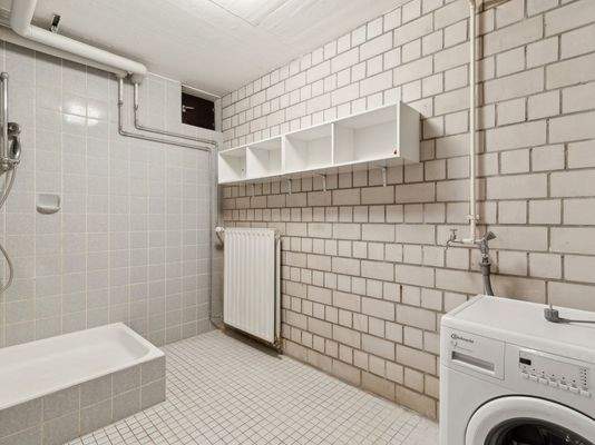 Badezimmer Kellergeschoss