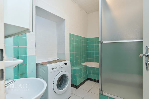 Wohnung 1. OG - Badezimmer