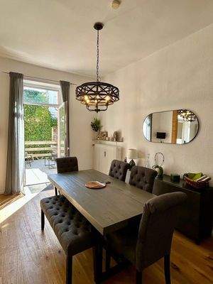 Essbereich mit Zugang zur Südt