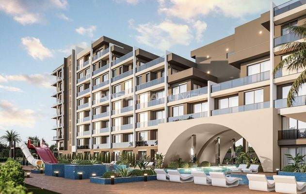 Flats with Aqua Park and Pool Access in Altıntaş Antalya