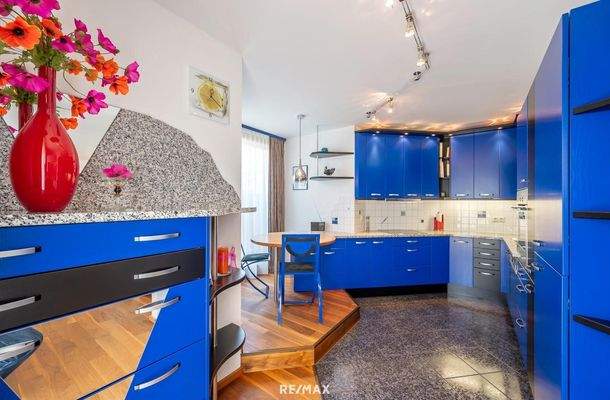 vollausgestattete hochwertige Küche