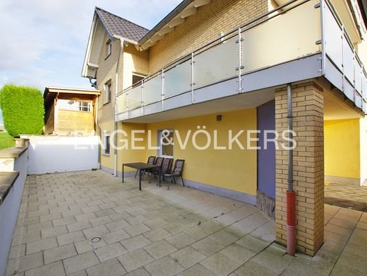 UG: Terrasse