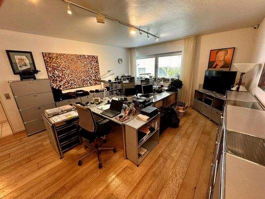 Zimmer als Büro genutzt 