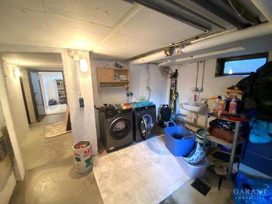 Blick in den Wasch- Trockenraum