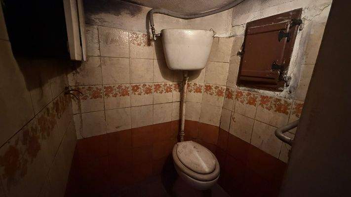 B012CC70-F180-43CA-A13E-9E1D8BE88F53_1_102_a