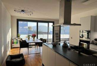 Küche und Essbereich