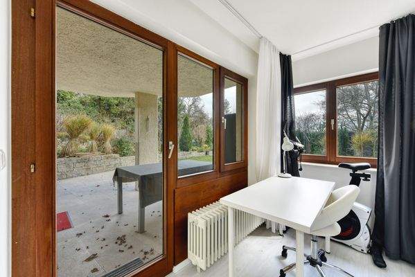 GG, Kind zur Terrasse