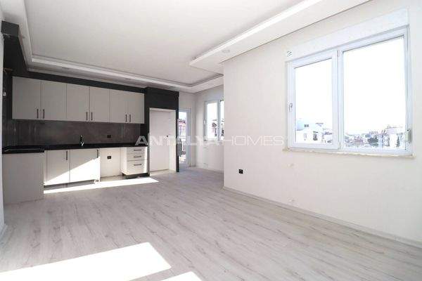Duplex Apartment Near the Tram in Antalya Kepez