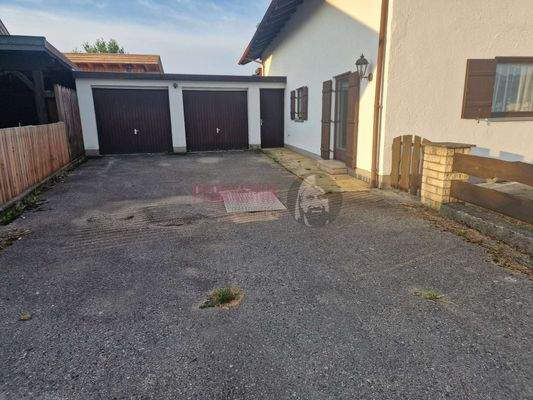 2 Einzelgaragen mit Werkstatt