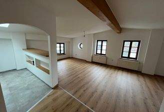 Wohn-Essbereich mit Theke (2).jpg