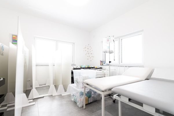 Löwen-Immobilien-Gewerbeobjekt-Büroräume-Gemeinsch