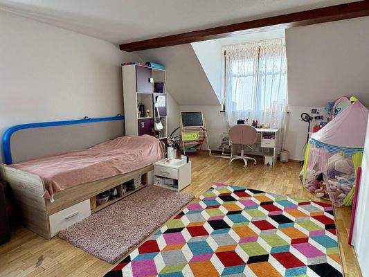 Kinderzimmer Dachgeschoss