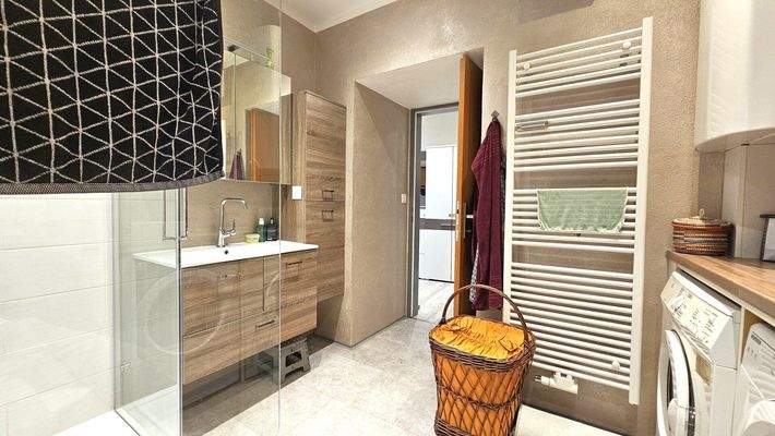 Bad - Wohnung - Sachsenburg - kaufen