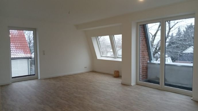Helle moderne Neubau-Wohnung mit Balkon im 2. OG! 3-Raum-Wohnung