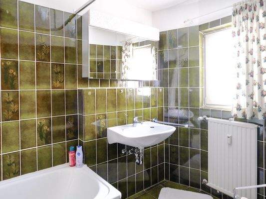 Badezimmer mit Tageslicht ...