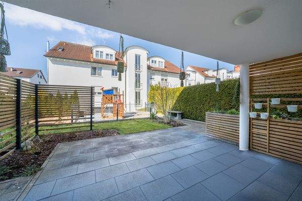 überdachte Terrasse