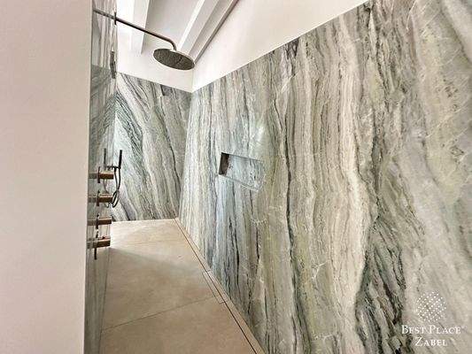 Großzügiges Masterbad