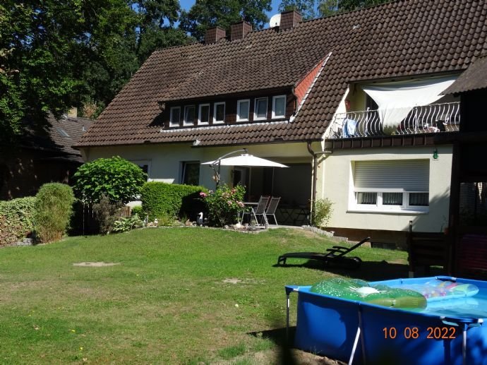 Zweifamilienhaus, 220 m² in Lotte (Büren), in Top Lage, am Waldrand zu verkaufen.