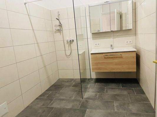 PHOTO-2025-04-09-12-41-40 (10).jpg