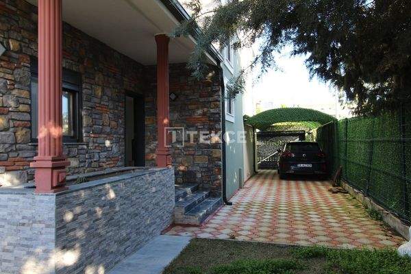 4-Bedroom Detached Villa with Pool in Belek Antalya