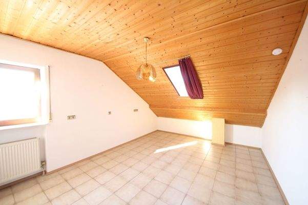 Küche - Zimmer 2 Dachgeschoss 