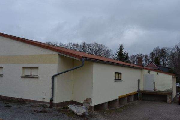 Anlieferungsbereich mit Rampe