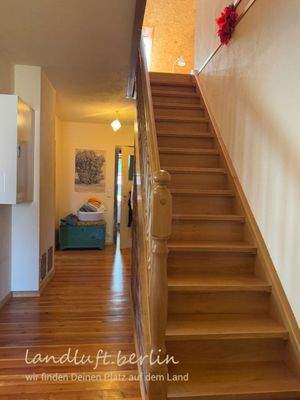 Treppe in das ausgebaute Dachgeschoss.jpg